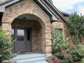 6101  Tiffany Oaks Lane , Arlington Texas 76016
