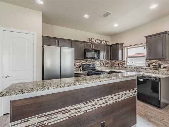 2841  Mesquite Road , Fort Worth Texas 76111