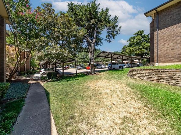 2505  Wedglea Drive  126, Dallas Texas 75211