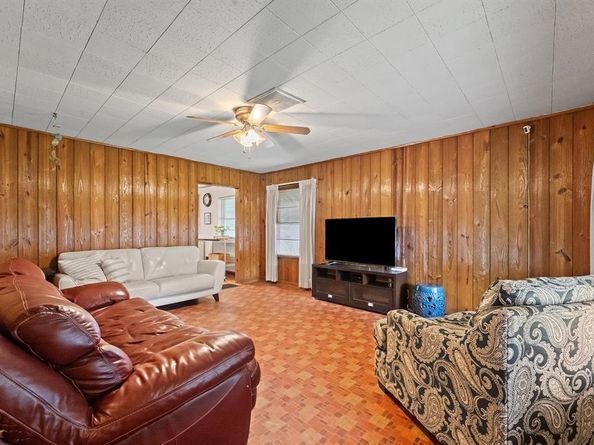 504 S Gilpin Avenue , Dallas Texas 75211