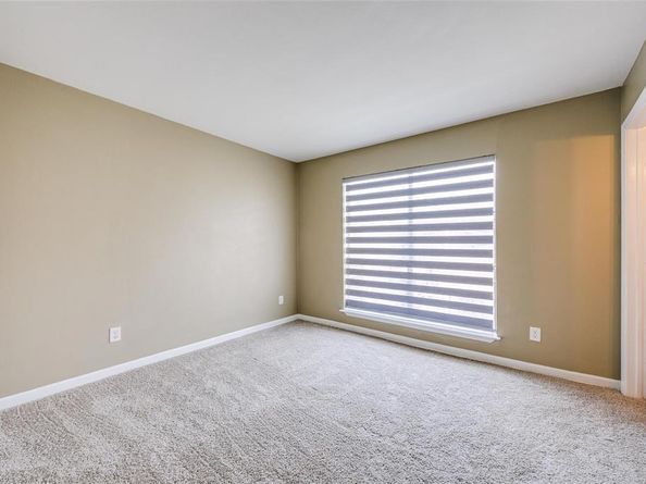 8110  skillman Street , Dallas Texas 75231
