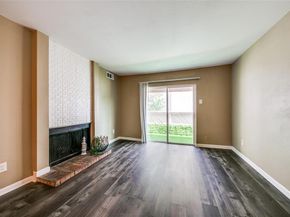 8110  skillman Street , Dallas Texas 75231