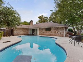1305  Briarbrook Drive , DeSoto Texas 75115