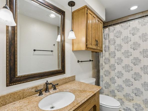 1909  Pecan Ridge Drive , Rowlett Texas 75088