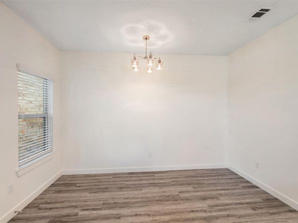1583  Fiji Street , Dallas Texas 75203