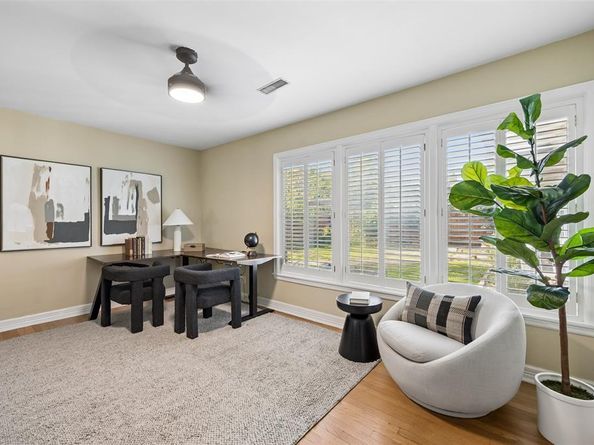 504  Monssen Drive , Dallas Texas 75224