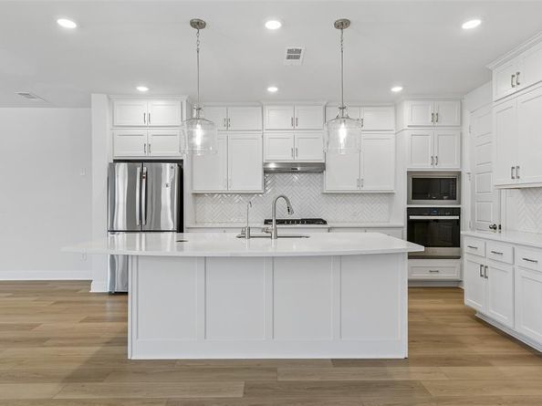 2708  Holland Court , Celina Texas 75009