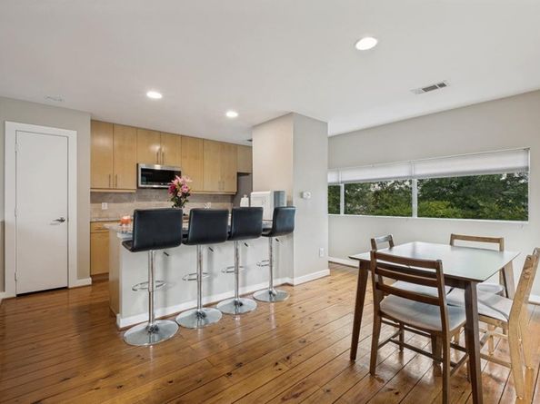 1211  Urban Lofts Drive , Dallas Texas 75215