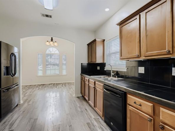 131  Avalon Drive , Princeton Texas 75407
