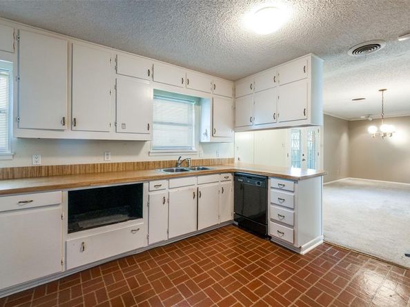 5613  Westcreek Drive , Fort Worth Texas 76133