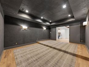5510  Del Roy Drive , Dallas Texas 75230