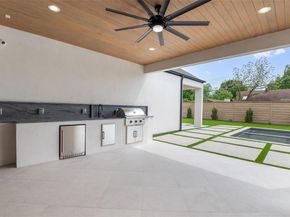 5510  Del Roy Drive , Dallas Texas 75230