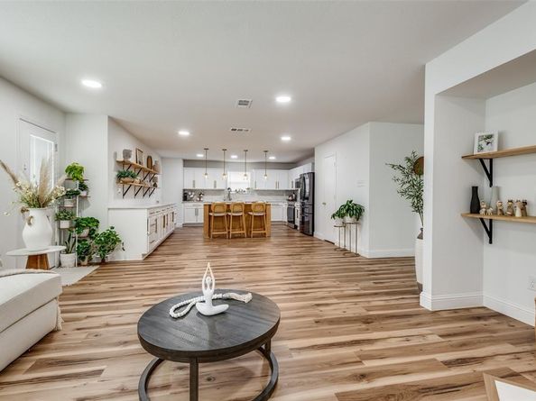 2416  Big Spring Drive , Fort Worth Texas 76120