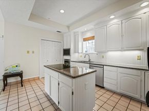 9420  Blue Jay Way , Irving Texas 75063