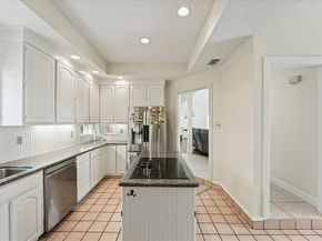 9420  Blue Jay Way , Irving Texas 75063