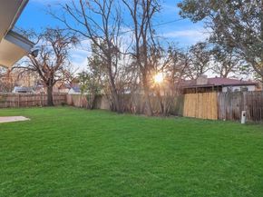 1432  Barron Lane , Fort Worth Texas 76112