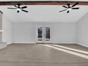 1432  Barron Lane , Fort Worth Texas 76112