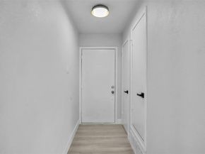 1432  Barron Lane , Fort Worth Texas 76112