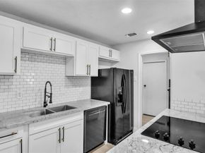 1432  Barron Lane , Fort Worth Texas 76112