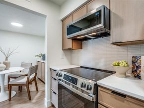 4020  Holland Avenue  211, Dallas Texas 75219