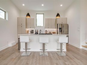 3231  Elihu Street  101, Dallas Texas 75210