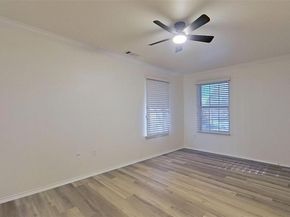 1004  Bridges Drive , Arlington Texas 76012