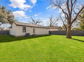 2837  Elsie Faye Heggins Street , Dallas Texas 75215