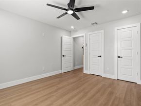 2837  Elsie Faye Heggins Street , Dallas Texas 75215