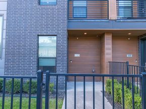 2000  Park Avenue  110, Dallas Texas 75215