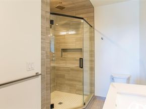 2000  Park Avenue  110, Dallas Texas 75215