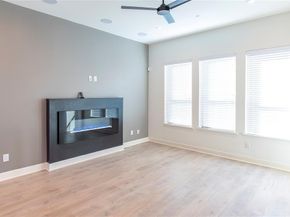 2000  Park Avenue  110, Dallas Texas 75215