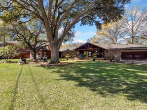 1402  Verano Drive , Dallas Texas 75218
