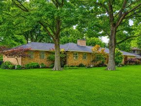 1402  Verano Drive , Dallas Texas 75218