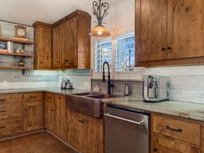 1402  Verano Drive , Dallas Texas 75218
