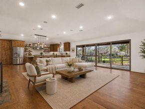 1402  Verano Drive , Dallas Texas 75218