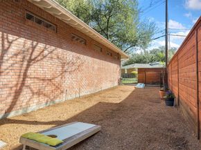 1402  Verano Drive , Dallas Texas 75218