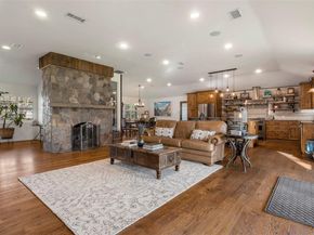 1402  Verano Drive , Dallas Texas 75218