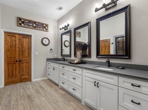 1402  Verano Drive , Dallas Texas 75218