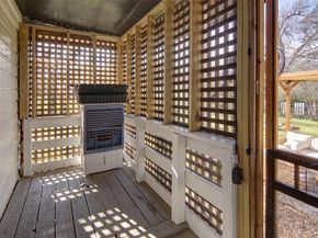 2218  Lynnhaven Road , Fort Worth Texas 76103