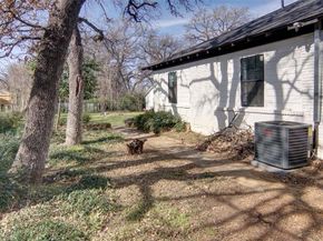 2218  Lynnhaven Road , Fort Worth Texas 76103
