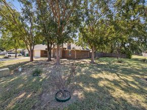 2900  Christopher Drive , Denton Texas 76209