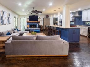 10872  Caprock Circle , Dallas Texas 75218