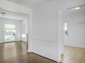 5422  Stoneleigh Avenue , Dallas Texas 75235