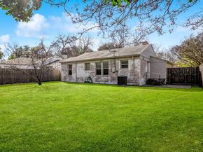 5422  Stoneleigh Avenue , Dallas Texas 75235