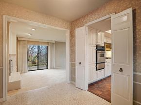 1004  Crowley Road , Arlington Texas 76012