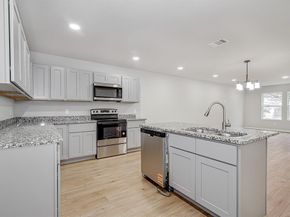 320 W Gambrell Street , Fort Worth Texas 76115