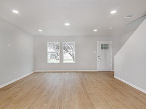 320 W Gambrell Street , Fort Worth Texas 76115