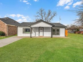 8320  Redonda Street , White Settlement Texas 76108