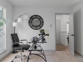 5981  Arapaho Road  305, Dallas Texas 75248