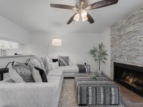 5981  Arapaho Road  305, Dallas Texas 75248